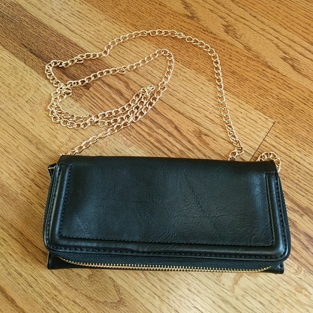 Black Leather Wallet Clutch/Crossbody w Gold Chain